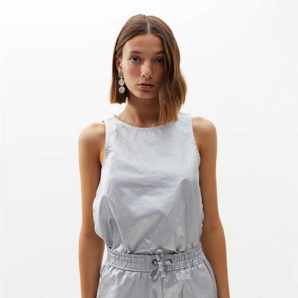 Metallic Coated Linen Tank - Picture 4 of 9